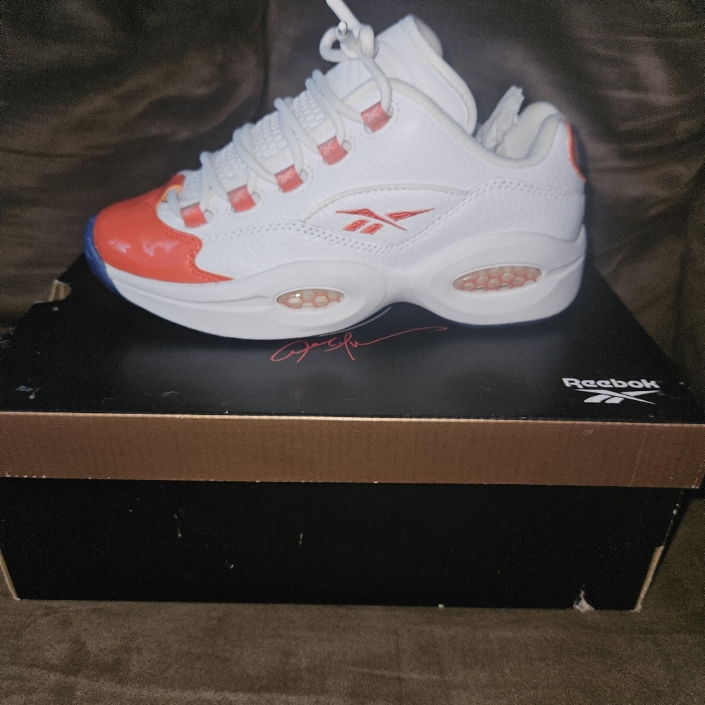 Reebok Allen Iverson Question Low Patent Toe, 5.5, Orange